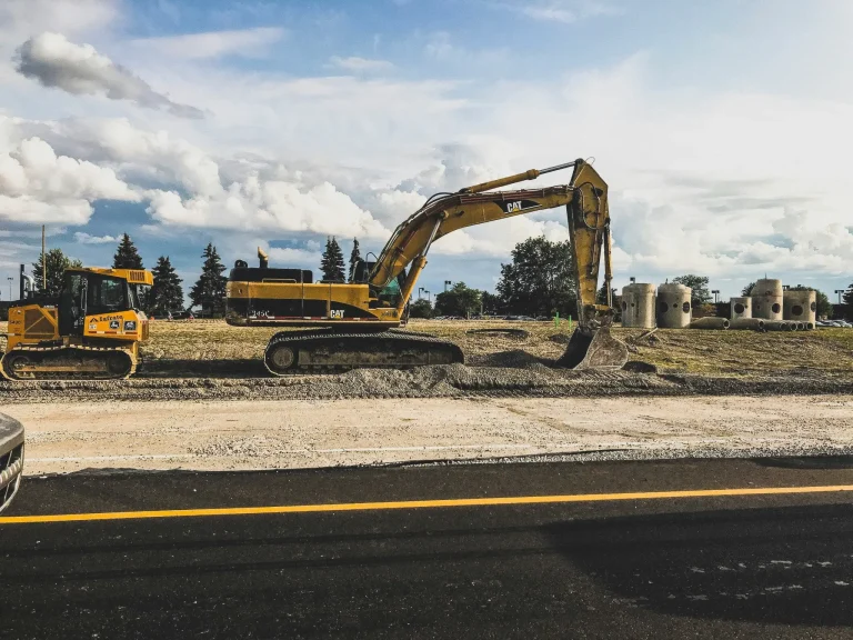 Bagger auf Baustelle